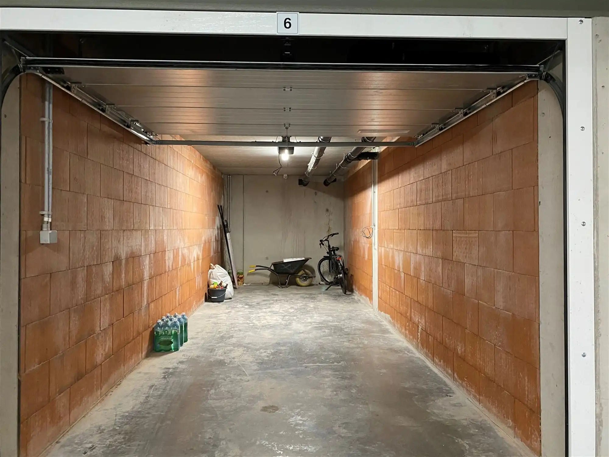 Gelijkvloers appartement met 2 slpk's en garage foto 13