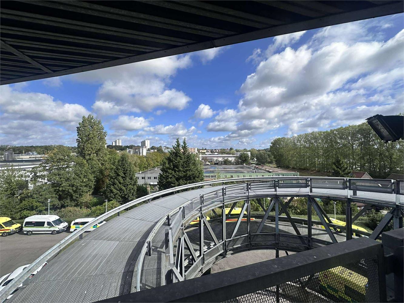 UNIEKE KANTOREN MET PARKING EN VERSCHILLENDE OPPERVLAKTES foto 23