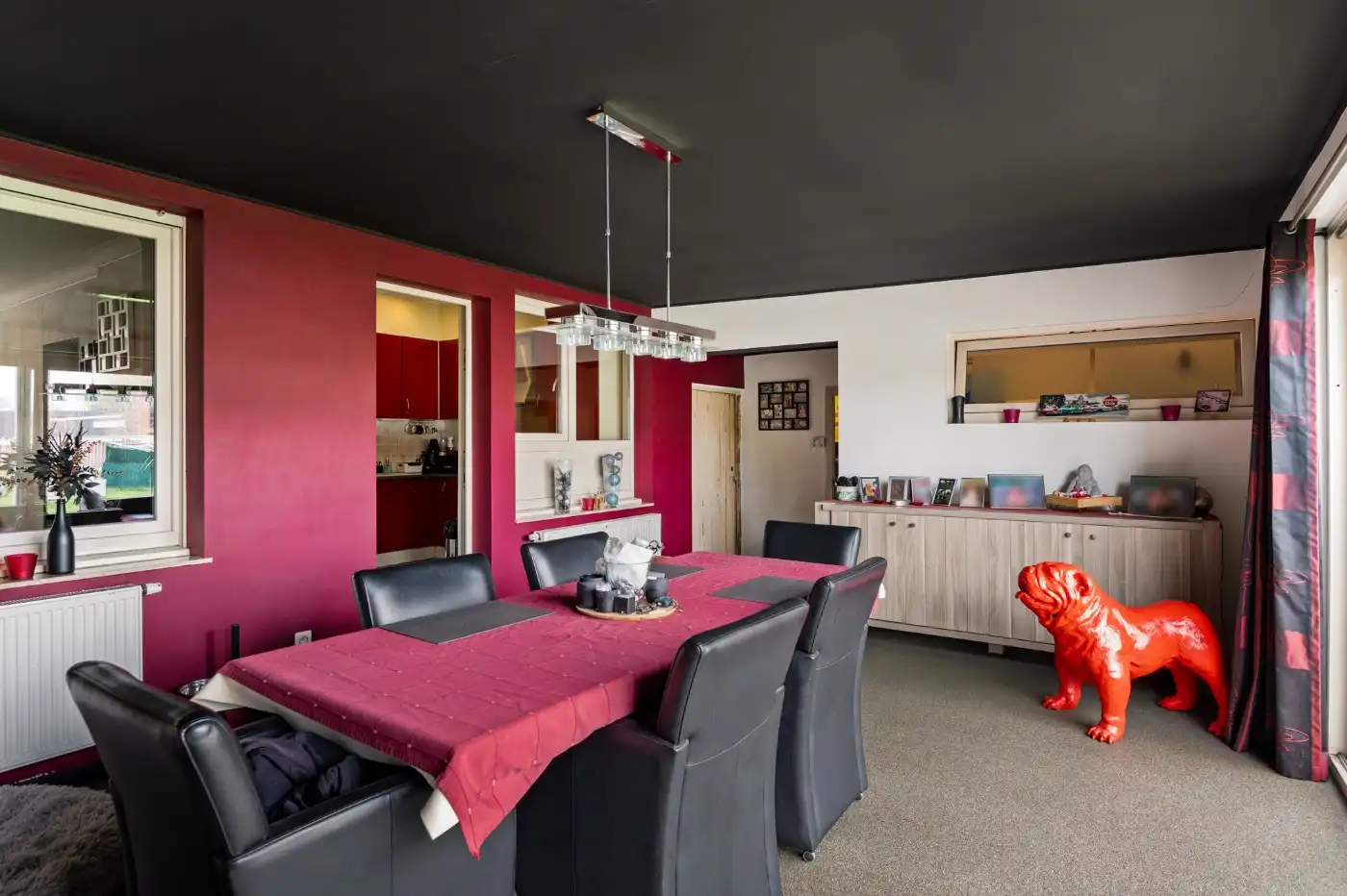 Ruime woning met 3 à 4 slpk., garage en oprit op een perceel van 702 m² foto 9