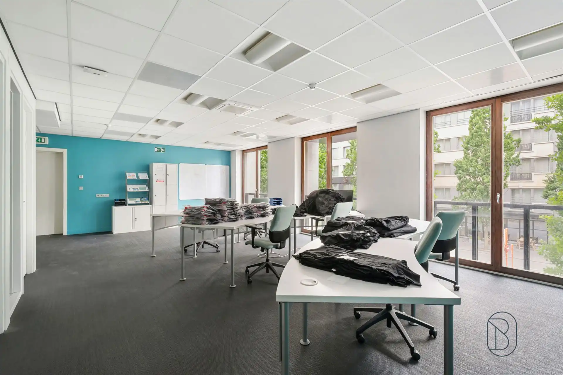 Topgelegen kantoorruimte van 450m2, veel potentieel foto 11