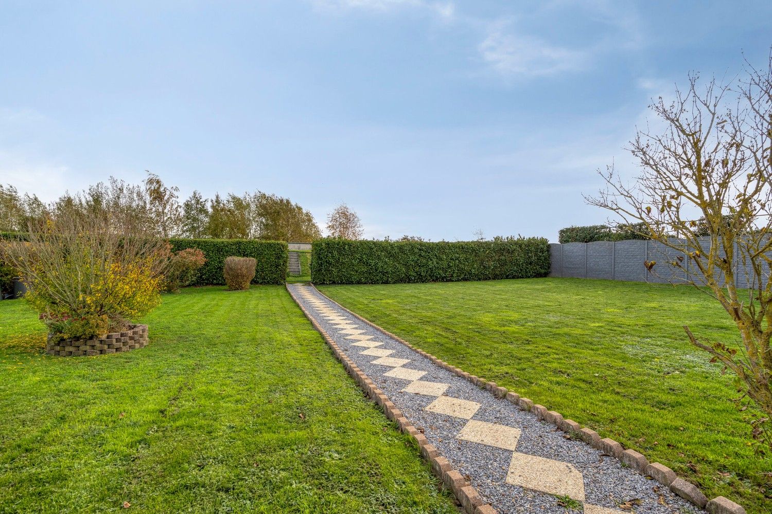 Gerenoveerd appartement met 3 slaapkamers, 2 terrassen en garage in Uikhoven aan de Maas! foto 17