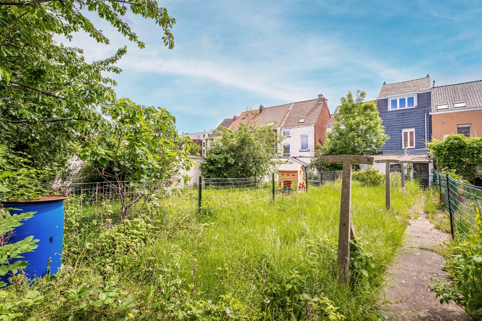 Ruime woning centrum Halle, 4 slpks en tuin foto 9