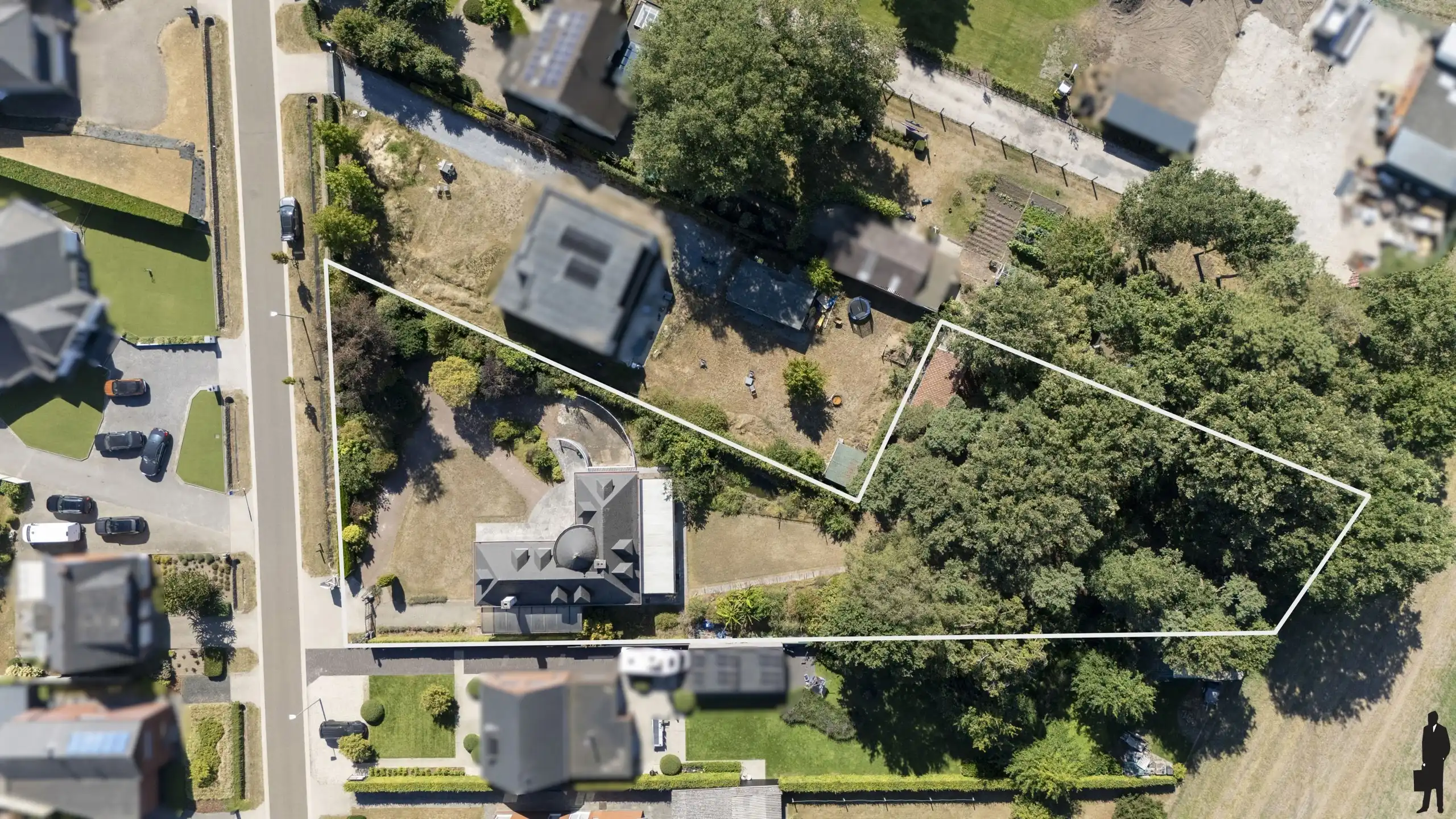 Uitzonderlijk gelegen villa nabij groen op grond van 2.785m² foto 27
