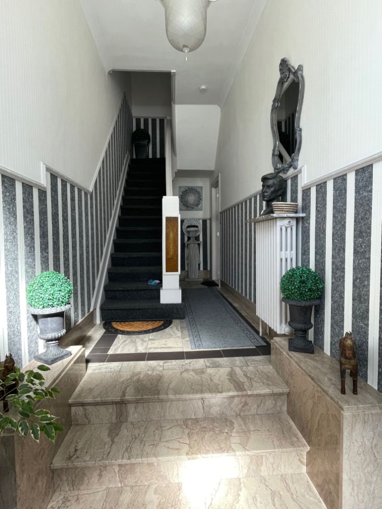 Gezellig éénslaapkamer appartement gelegen op het eerste verdiep in een goed onderhouden gebouw. Er is geen lift in deze residentie. foto 2