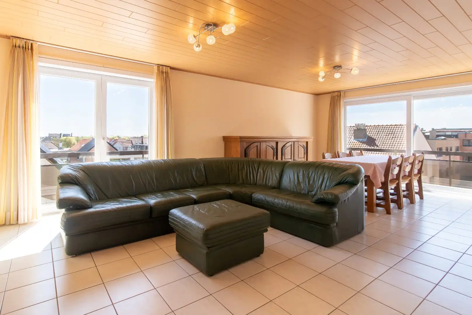 Ruim appartement met top ligging en zeezicht! foto 2