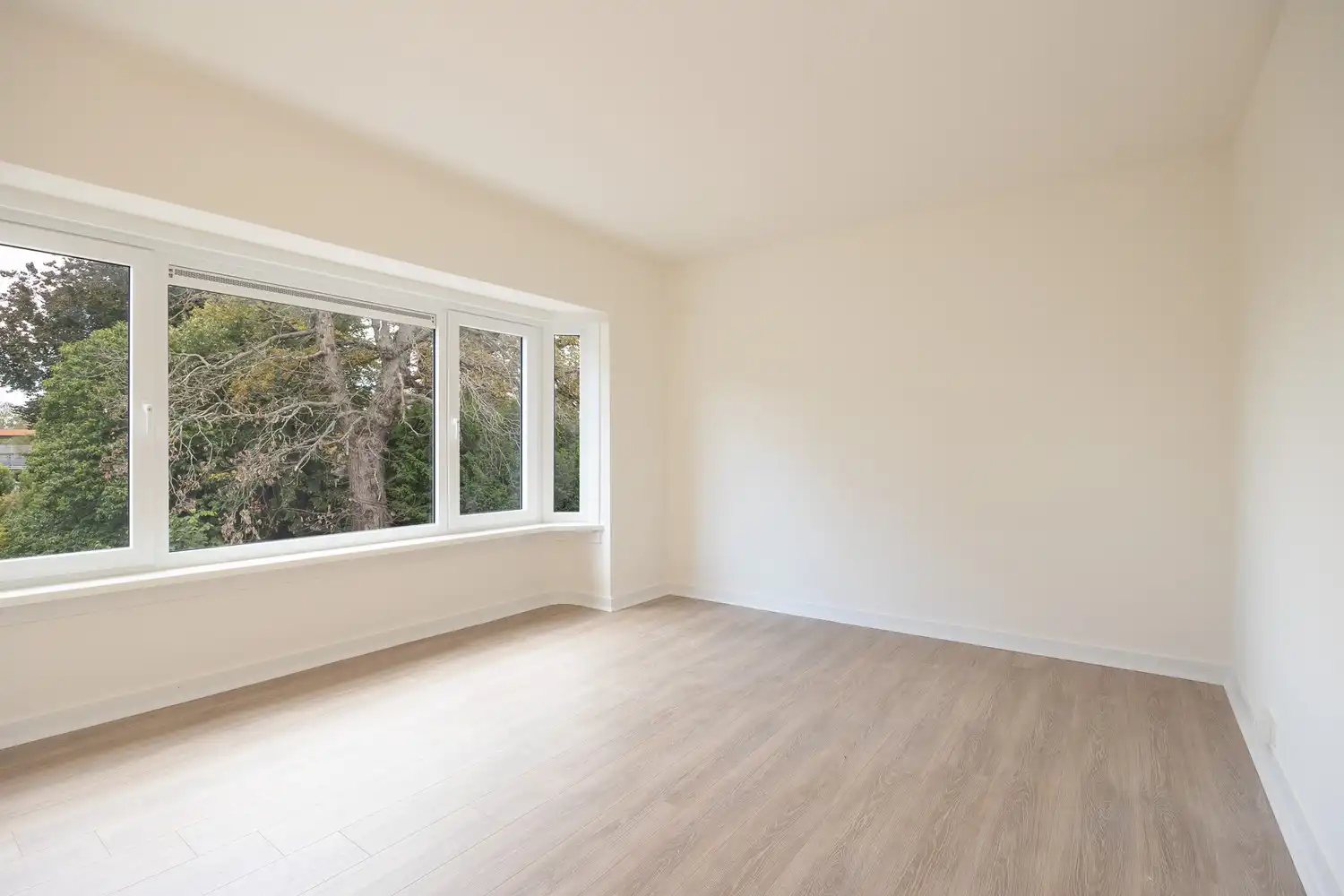 Volledige gerenoveerde gezinswoning (4slk) met ruime tuin foto 27