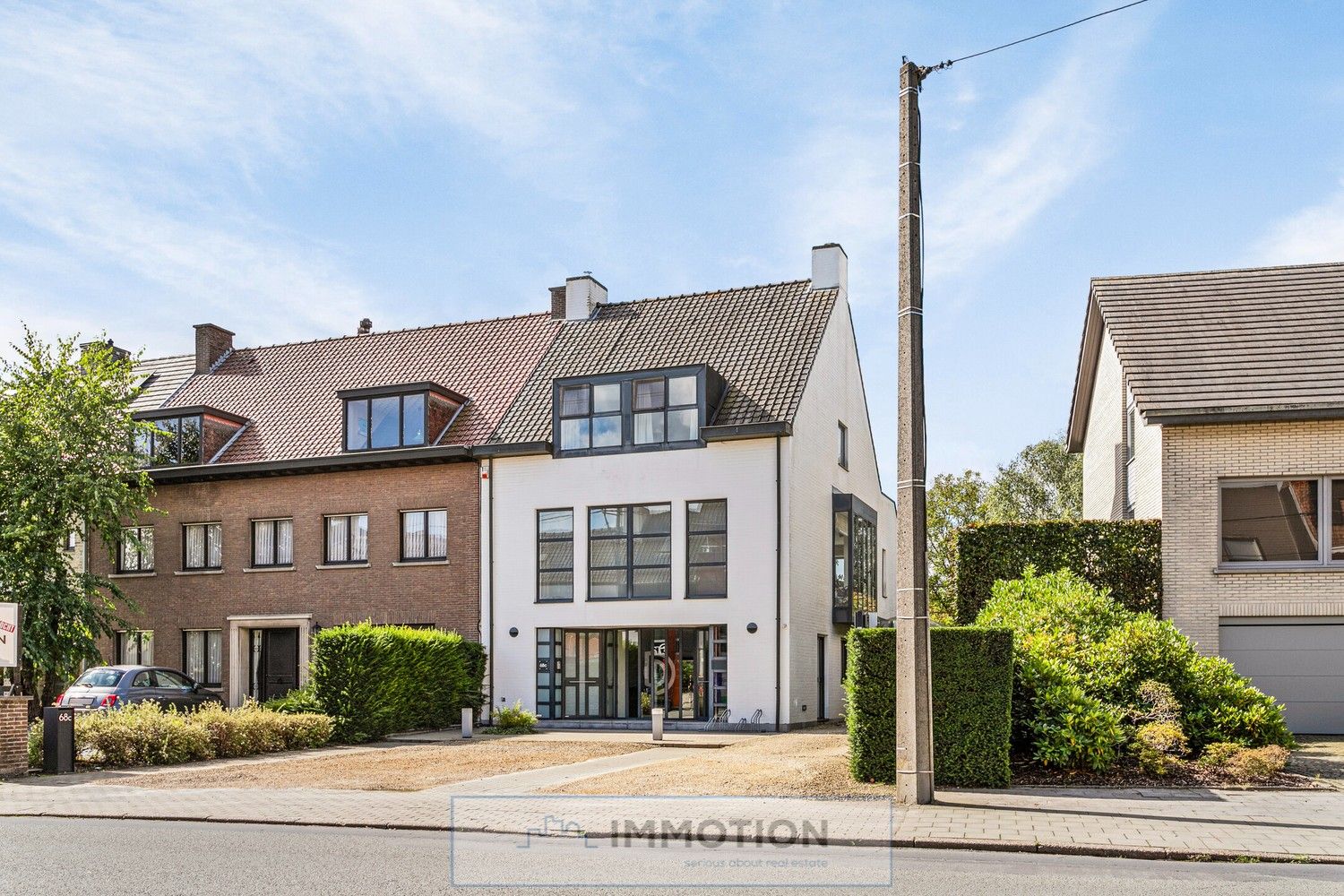 Te koop: Instapklare woning met kantoorruimte in hartje Zwevegem - KIJKDAG 5 OKTOBER, schrijf in via het contactformulier foto 2