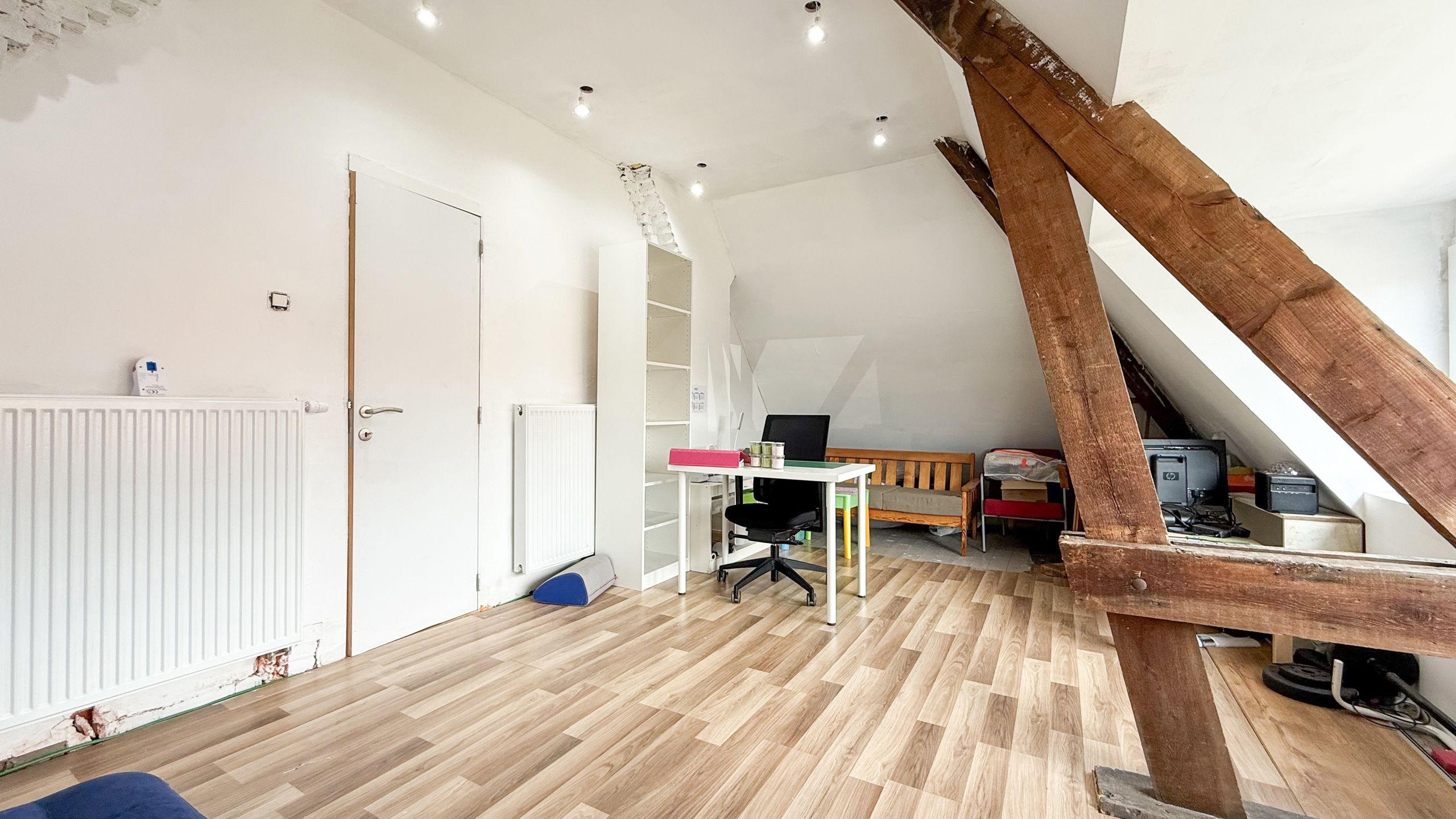 Woning met handelsruimte en 203 m² woonopp. te Houthalen! foto 27
