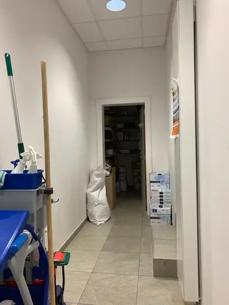 Instapklaar handelsgelijkvloers Te Huur en Te Koop foto 44