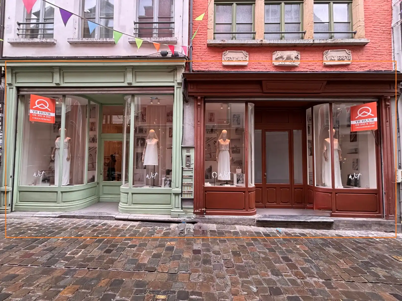 Charmante handelszaak (128 m²) op topligging palend aan de Vrijdagmarkt foto 2