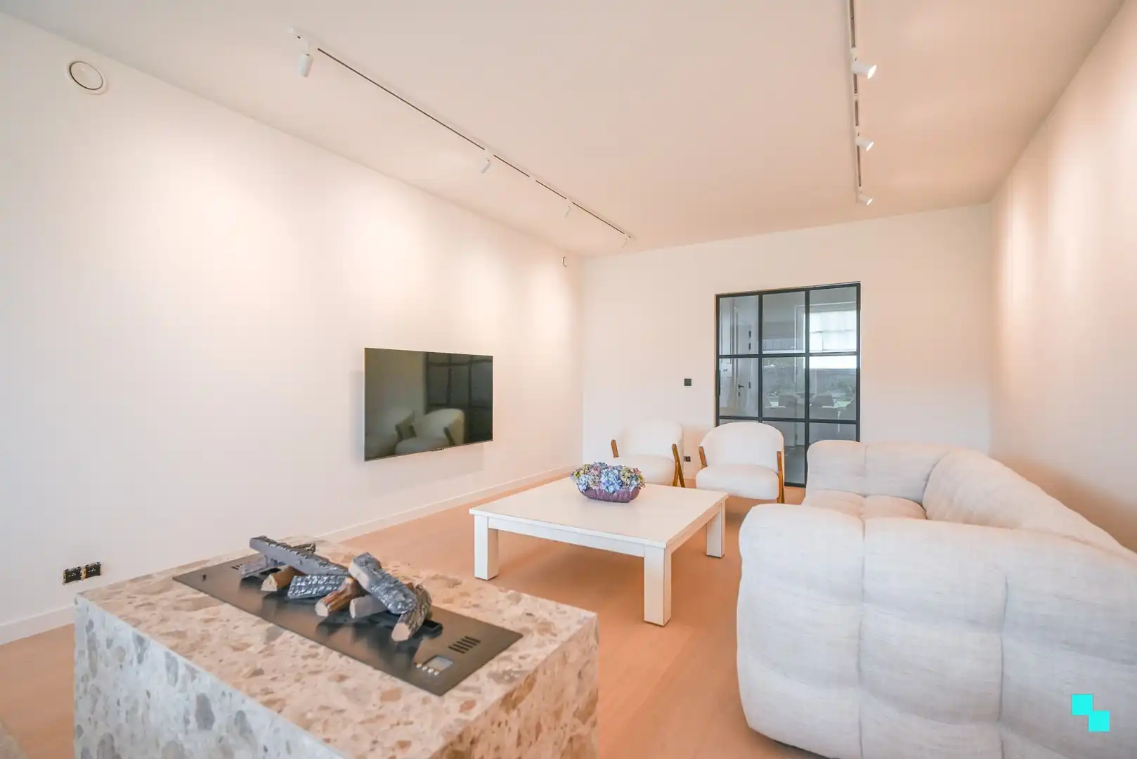 Unieke high-end woning in rustige buurt in Waregem foto 2