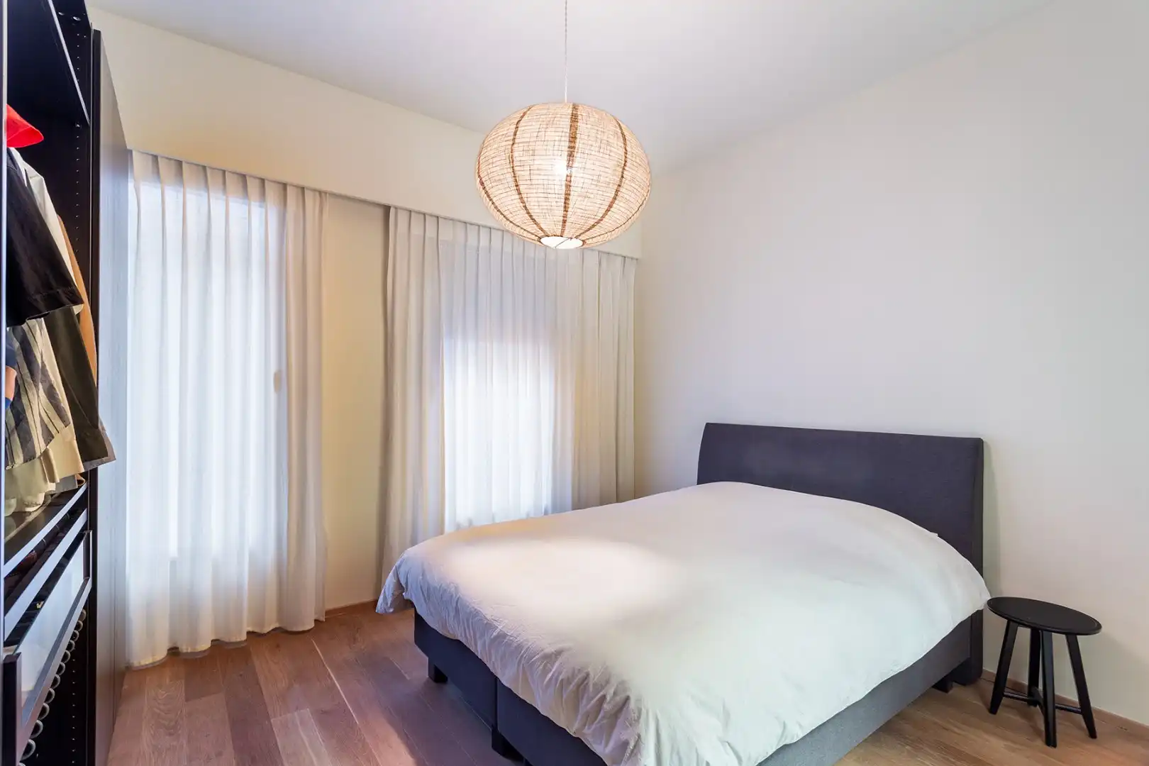 Gemeubeld gelijkvloers met grote buitenruimte op toplocatie foto 16