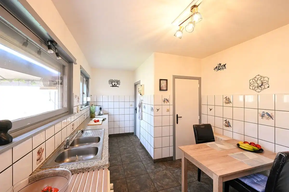 Rustig gelegen te renoveren half-open bebouwing foto 7