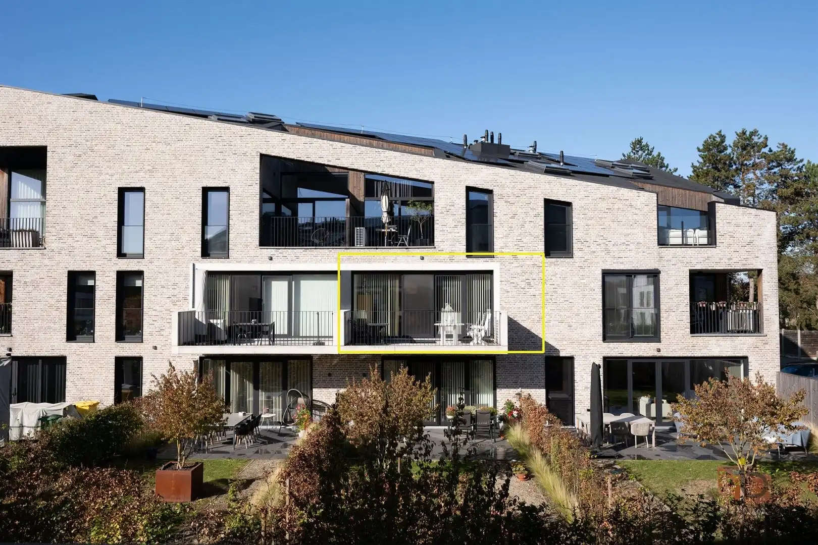 MODERN & COMFORTABEL WONEN NABIJ HET CENTRUM MIDDEN IN HET GROENE DOMEIN DE BOS! foto 8