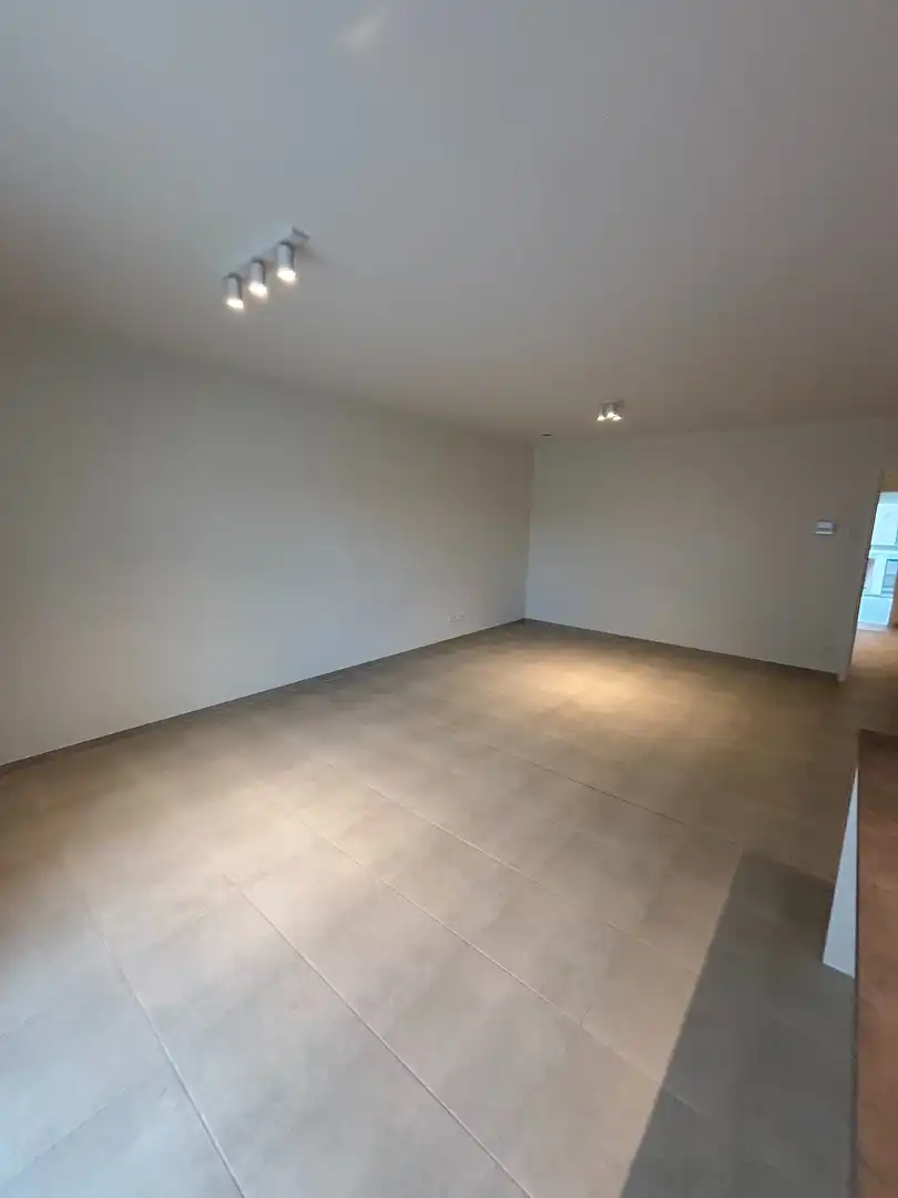 Nieuwbouw 2-slaapkamerappartement met terras foto 28