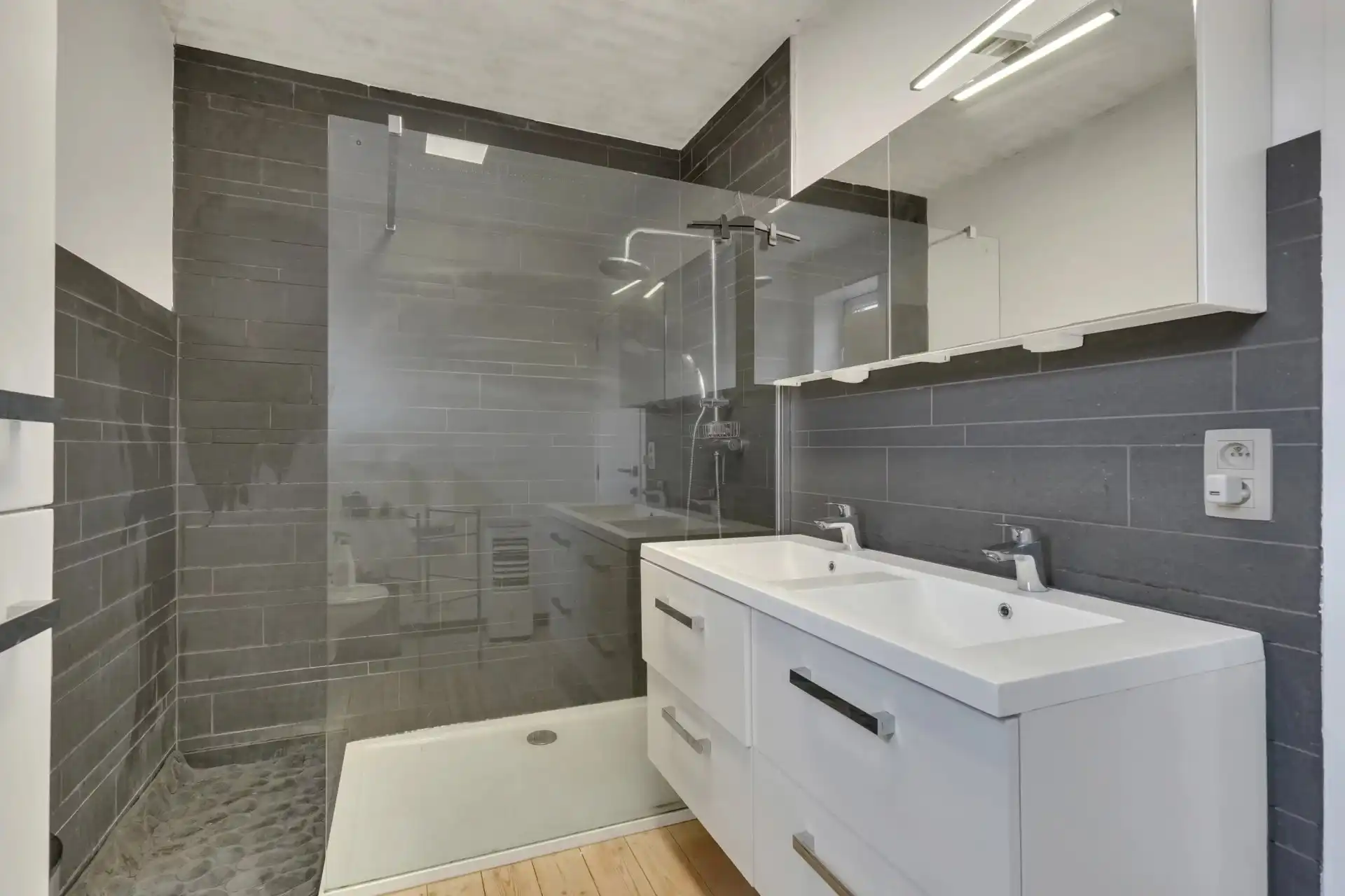 Ruime gezinswoning te Maastrichterstraat 304/1 Bilzen foto 9