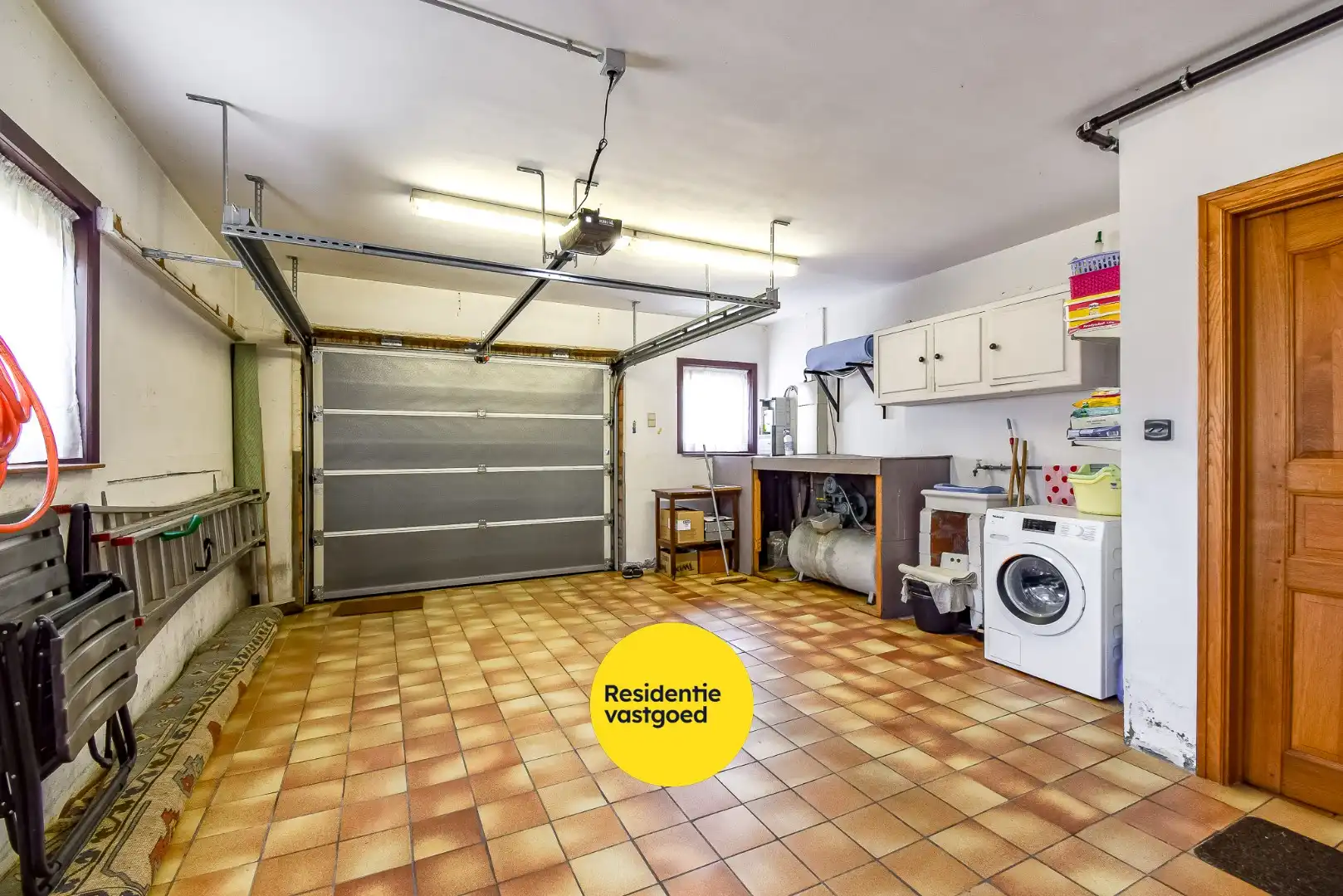 Ruime villa met 4 slaapkamers foto 24