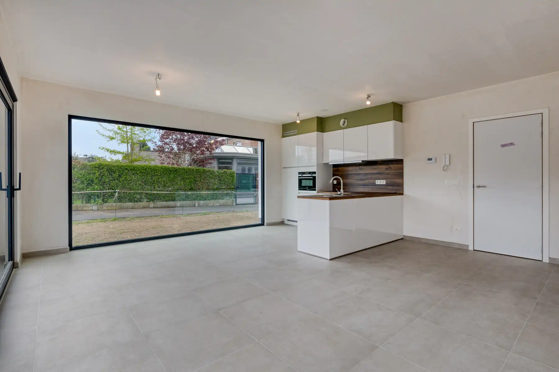 *** ONDER COMPROMIS *** foto 2