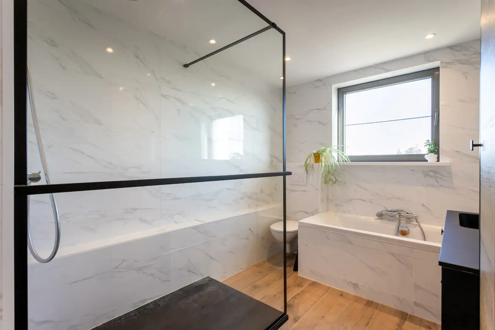 Bel-étage te koop met 3 slpks, terras en garage foto 20