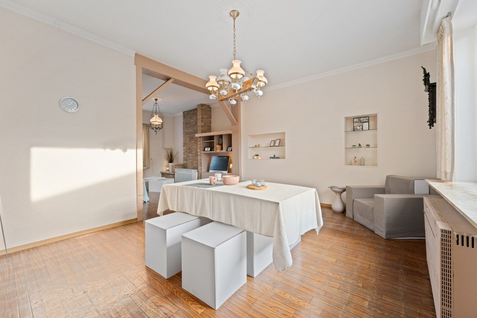 Ruime rijwoning met garage, centrum Aartrijke foto 6