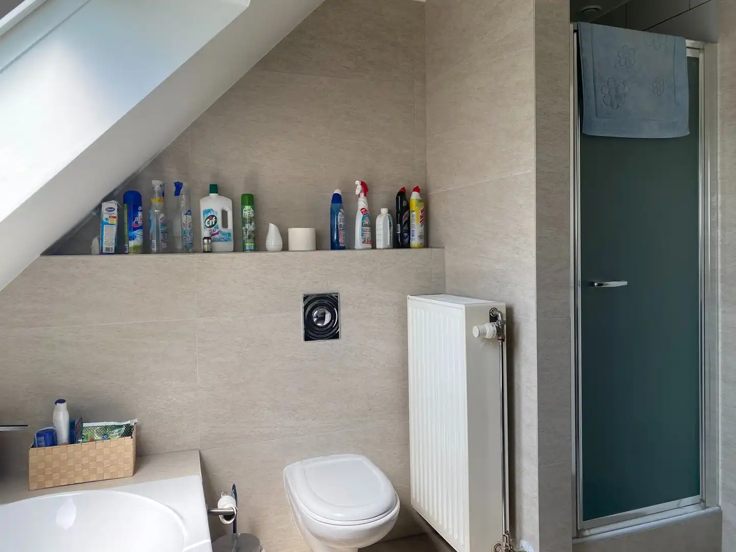 Instapklare, drempelloze gezinswoning met 4 slaapkamers, 2 badkamers en prachtige tuin foto 14