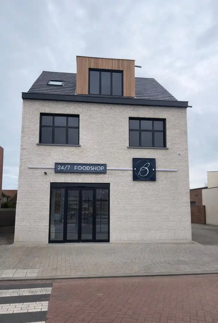 Volledig gerenoveerd duplex appartement te koop in Belzele foto 5