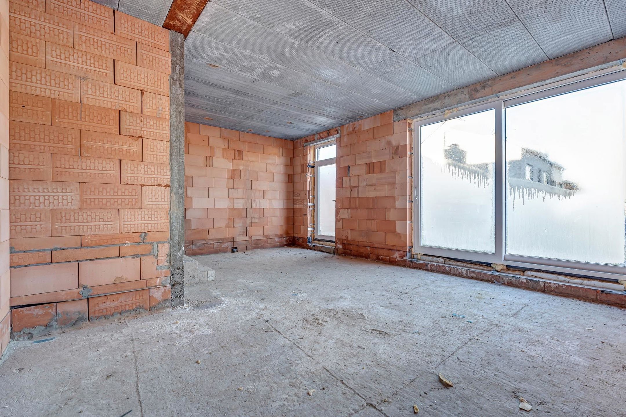 Halfopen bebouwing met drie slaapkamers en garage foto 8