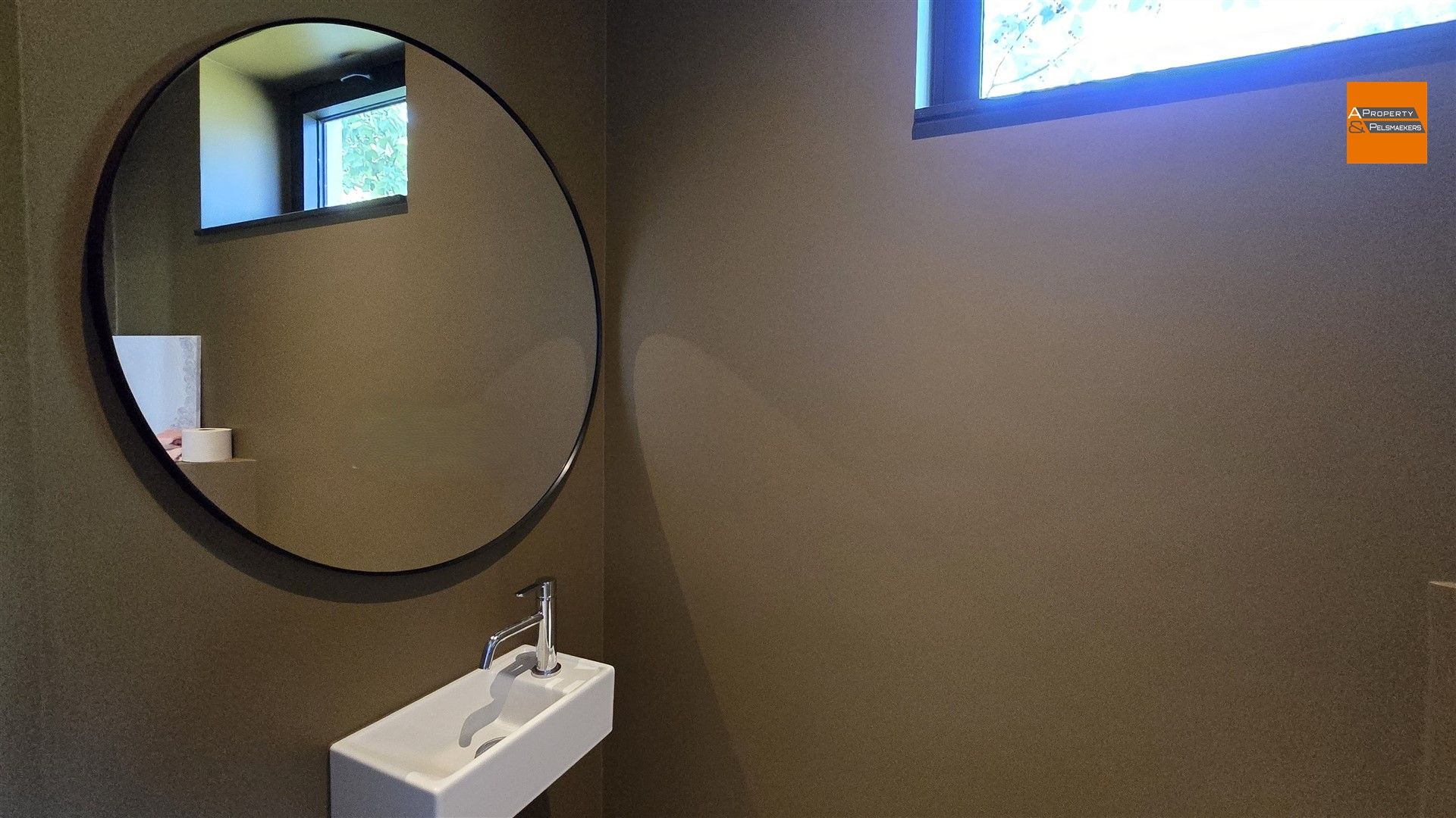 Praktijkruimte van 35m² gelegen in Nossegem.  foto 5