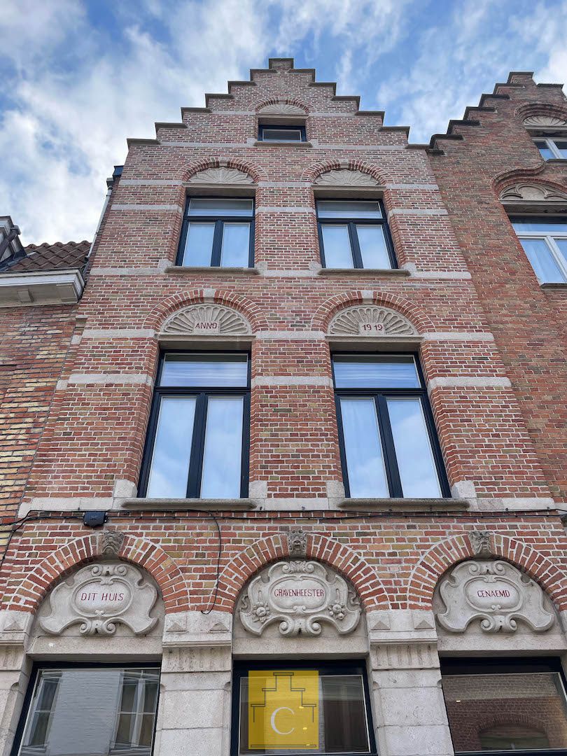 Huys Gravenheester, subliem verbouwde trapgevelwoning de dato 1912, met grote glaspartijen en zonnige terrastuin foto 4