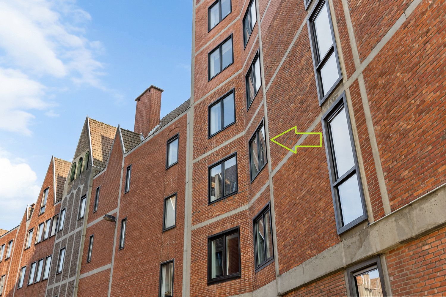 Bemeubelde flat op toplocatie in het historisch centrum foto 2