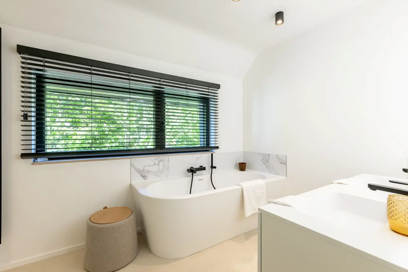 Charmante gerenoveerde villa verscholen in een paadje van het Zoute foto 34