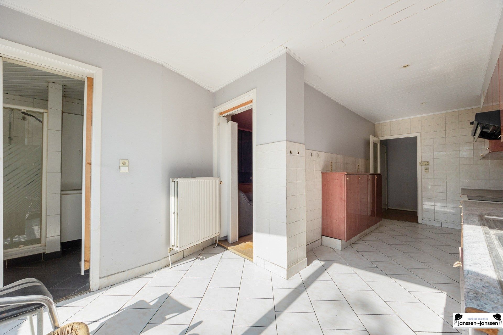 Te koop: Opbrengsteigendom op centrale locatie in Merksem! foto 11