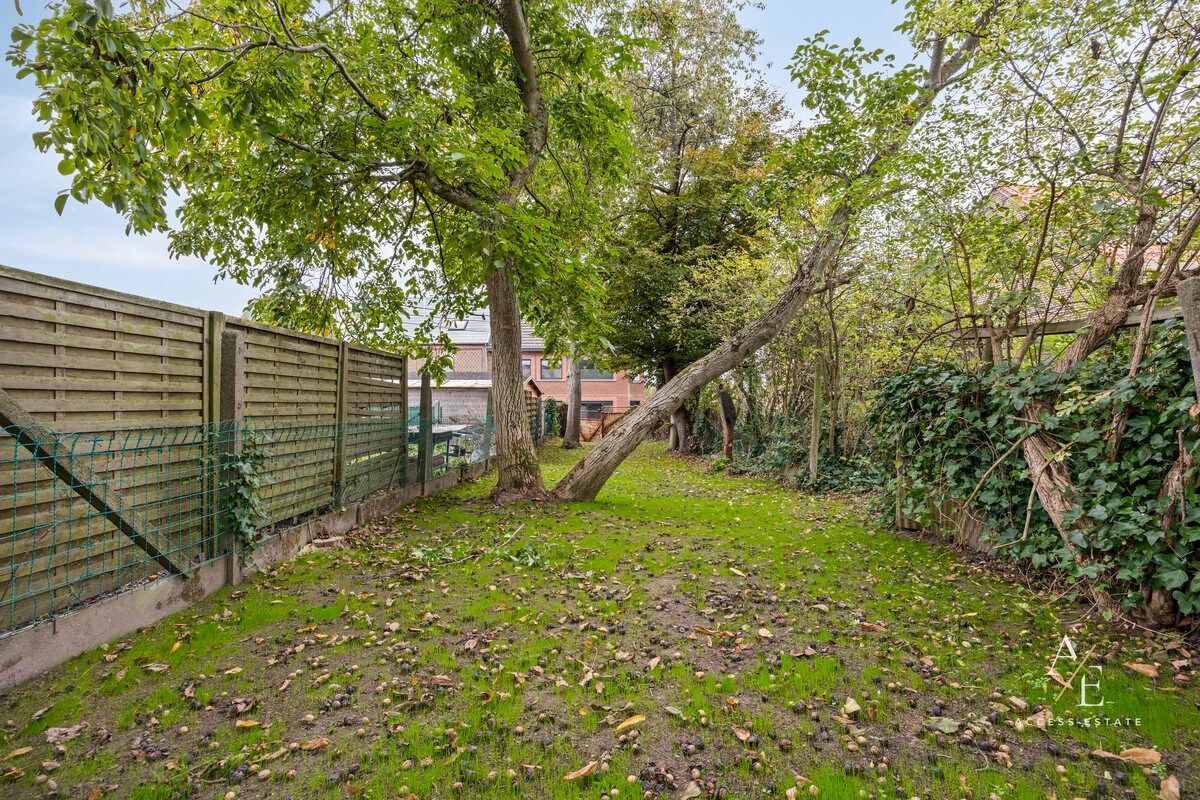 HELDERGEM - Totaal gerenoveerde gezinswoning in een rustige straat met een aangename tuin foto 15