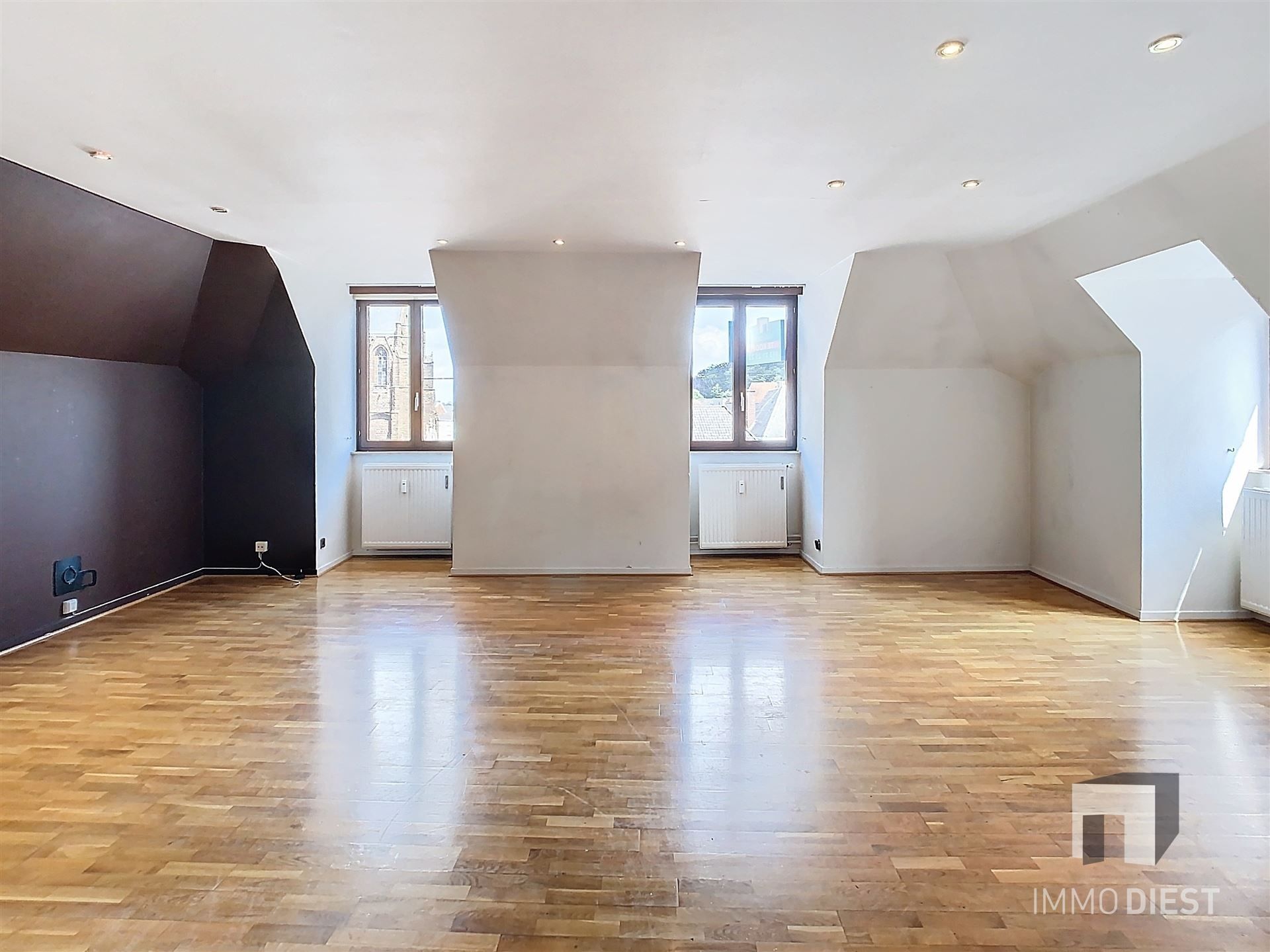 Knap appartement met 3 slpks op de markt van Diest (124m²)! foto 5