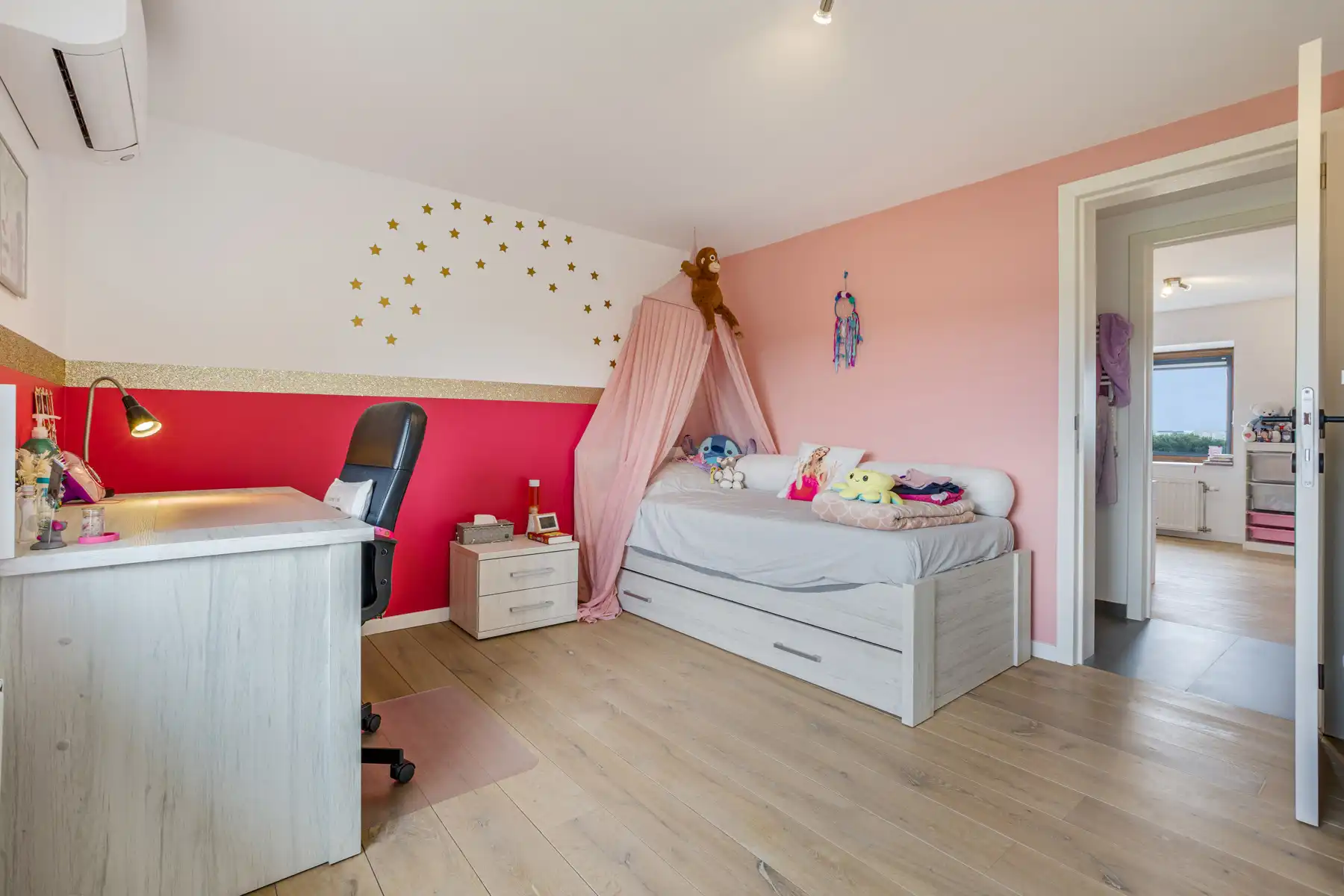 Unieke eigendom op 36a met 5 slaapkamers  foto 27