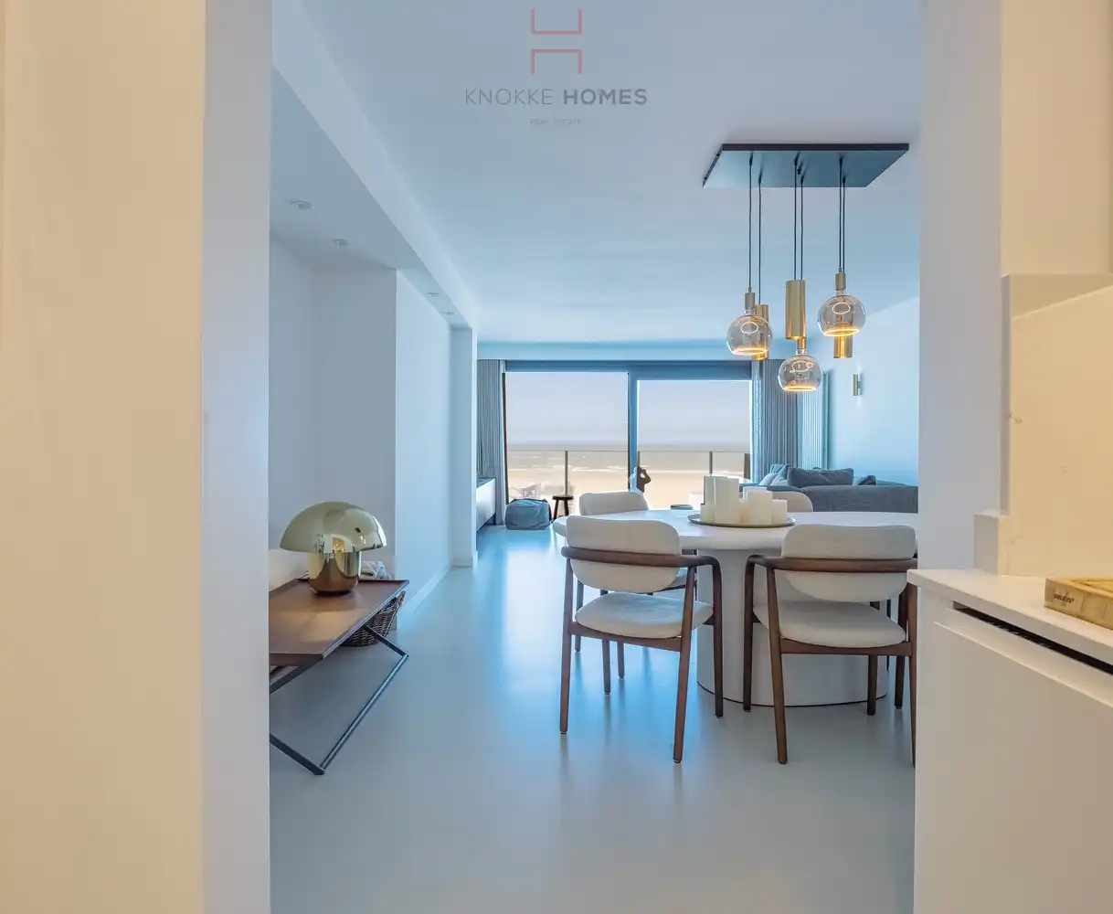 Mooi gerenoveerd vakantie-appartement op de zeedijk in Duinbergen foto 8