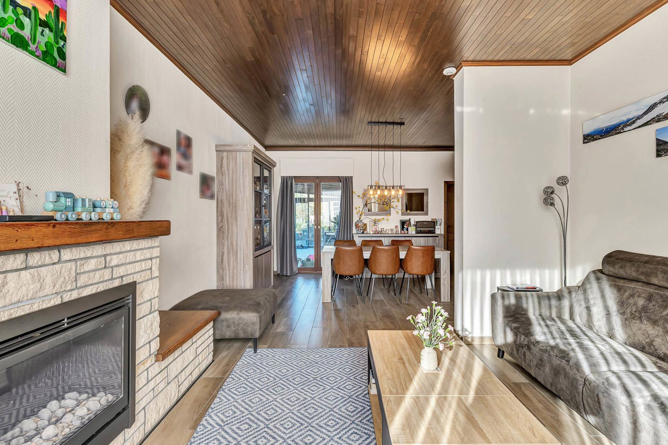 Ruime rijwoning met garage nabij centrum Deinze foto 2