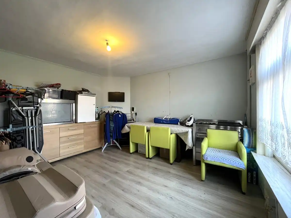 Passendale – Ruime hoekwoning met tuin, poolhouse en praktijkruimte foto 14