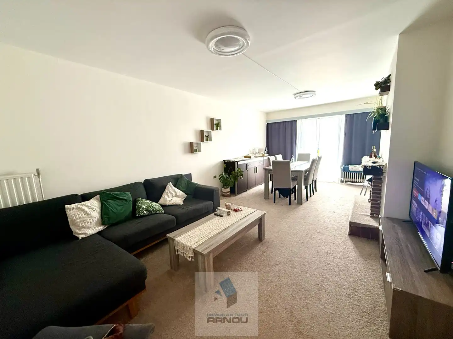 Gunstig gelegen appartement met 2 slaapkamers foto 3