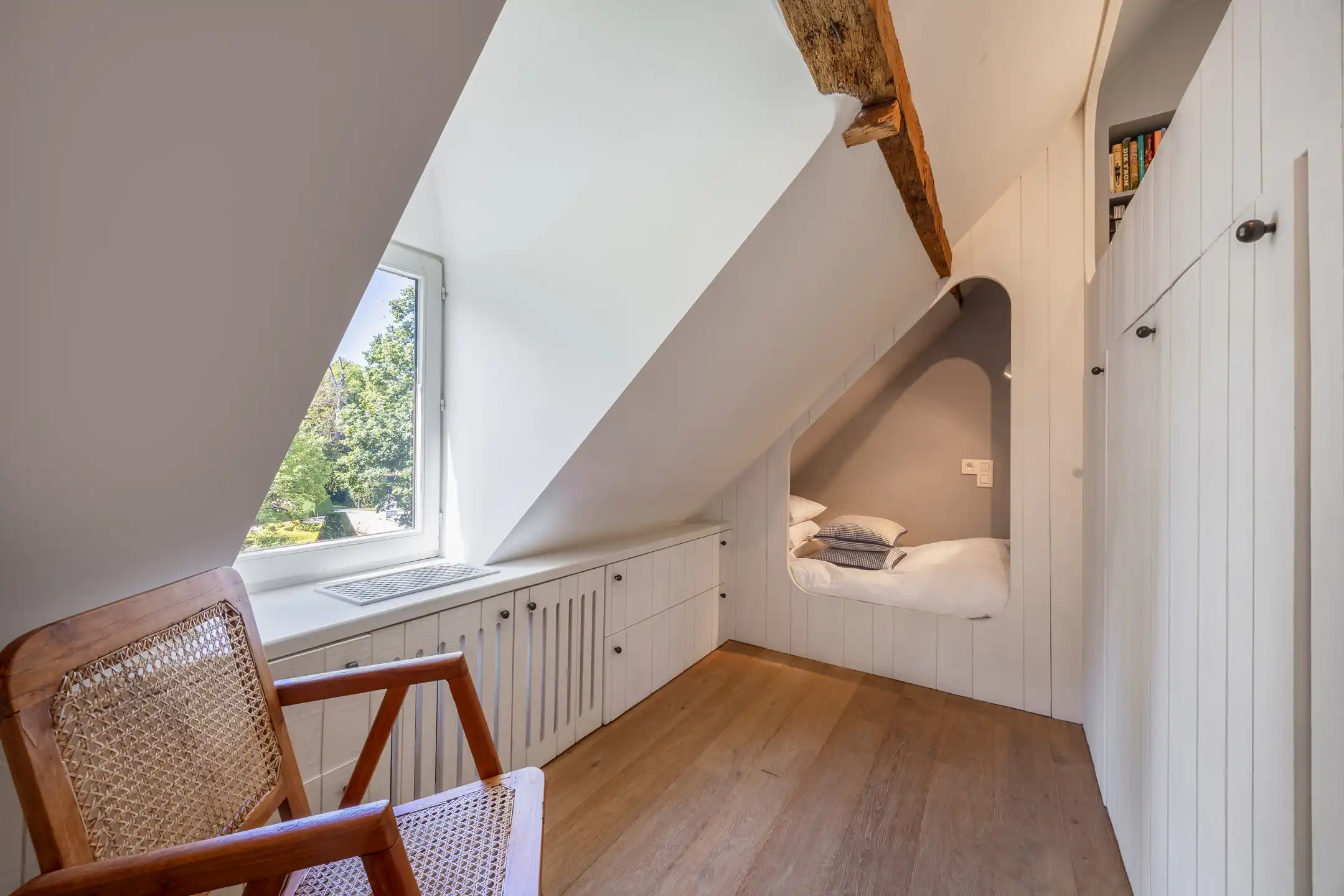 Historische karakterwoning op uniek groen perceel in Zoersel foto 19