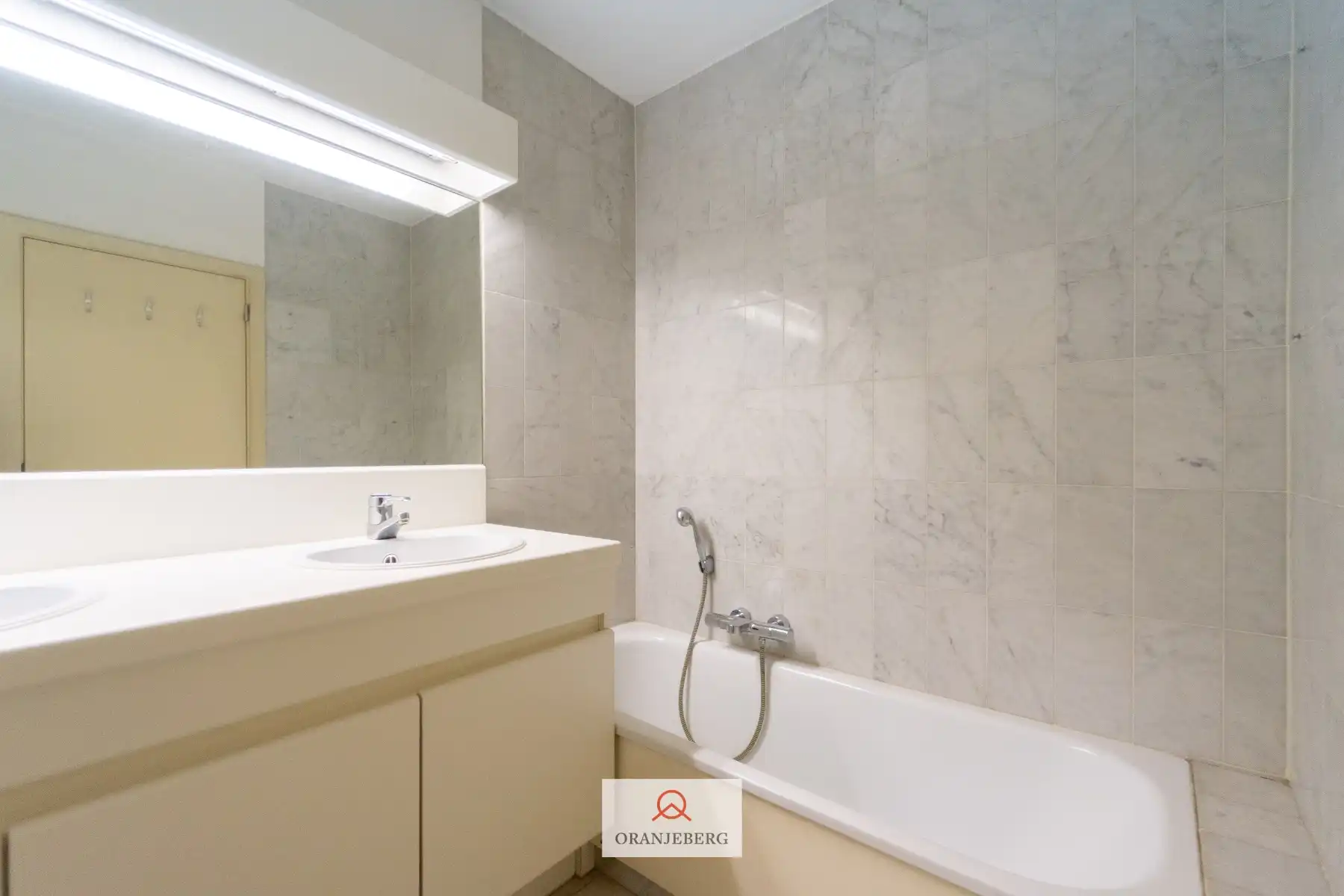 Ruim appartement met 4 slpk's, 2 badkamers en 2 terrassen foto 16