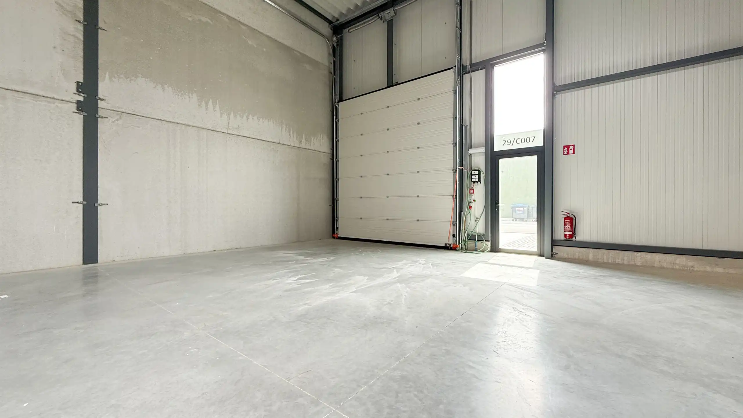 Nieuwbouw KMO-unit van 216 m² op topligging in Beringen! foto 10
