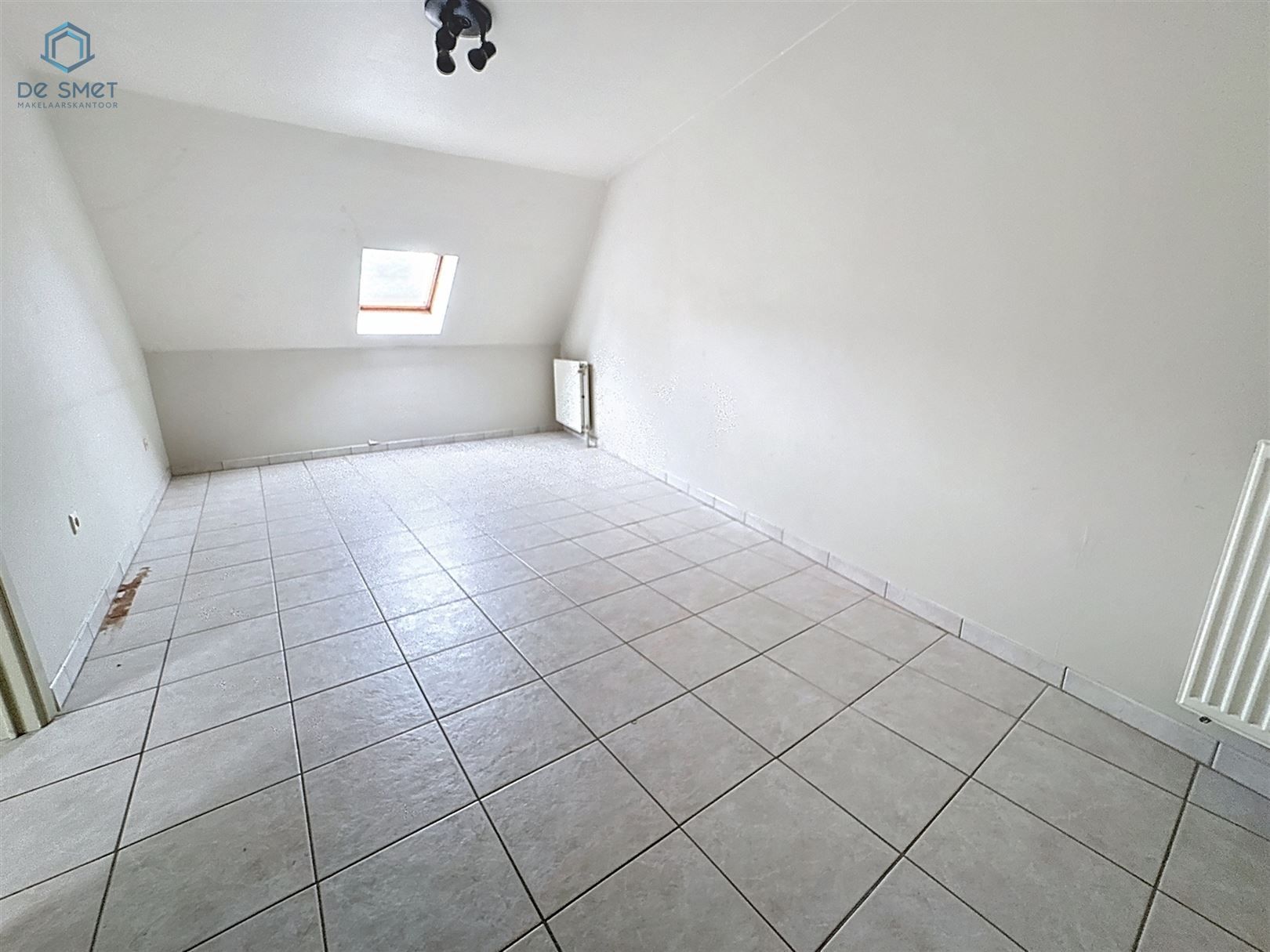 Ruime kangoeroewoning met 5 slaapkamers, 2 garages en tuin in rustige buurt van Brakel foto 22