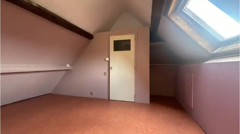 Karaktervolle 2-slaapkamerwoning met ruim TERRAS te huur in Brugge foto 11