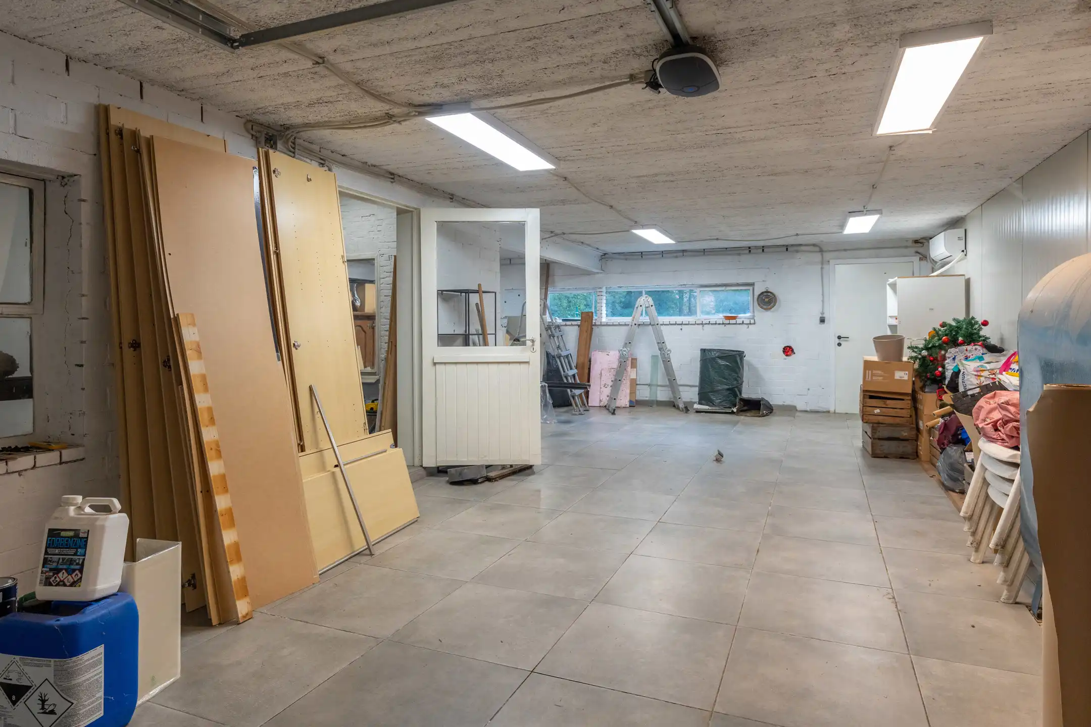 Ger. woning met 3 slpk en grote garage/werkplaats op 1.705 m² foto 35