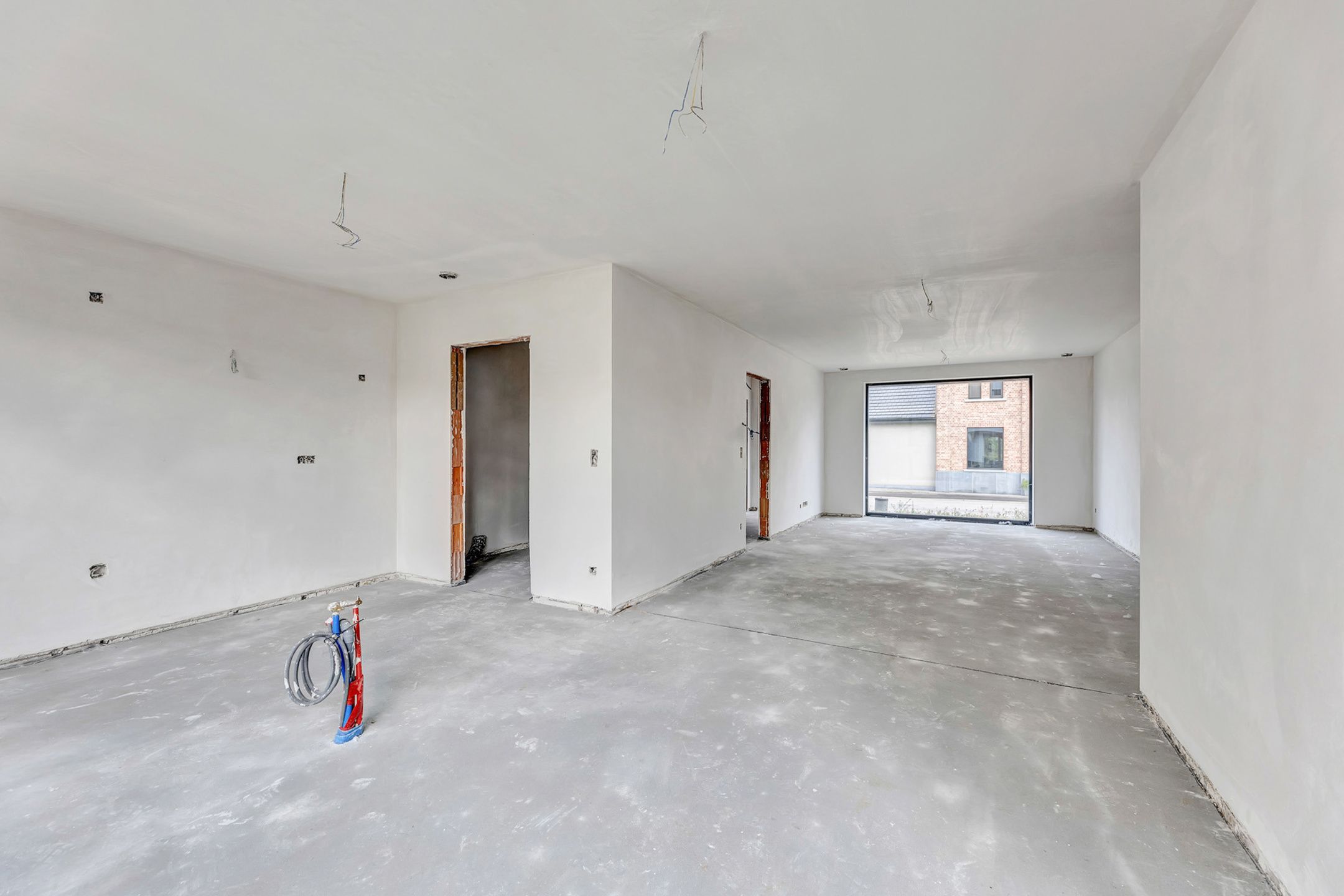 Nieuwbouwwoning  met 3 slaapkamers foto 4