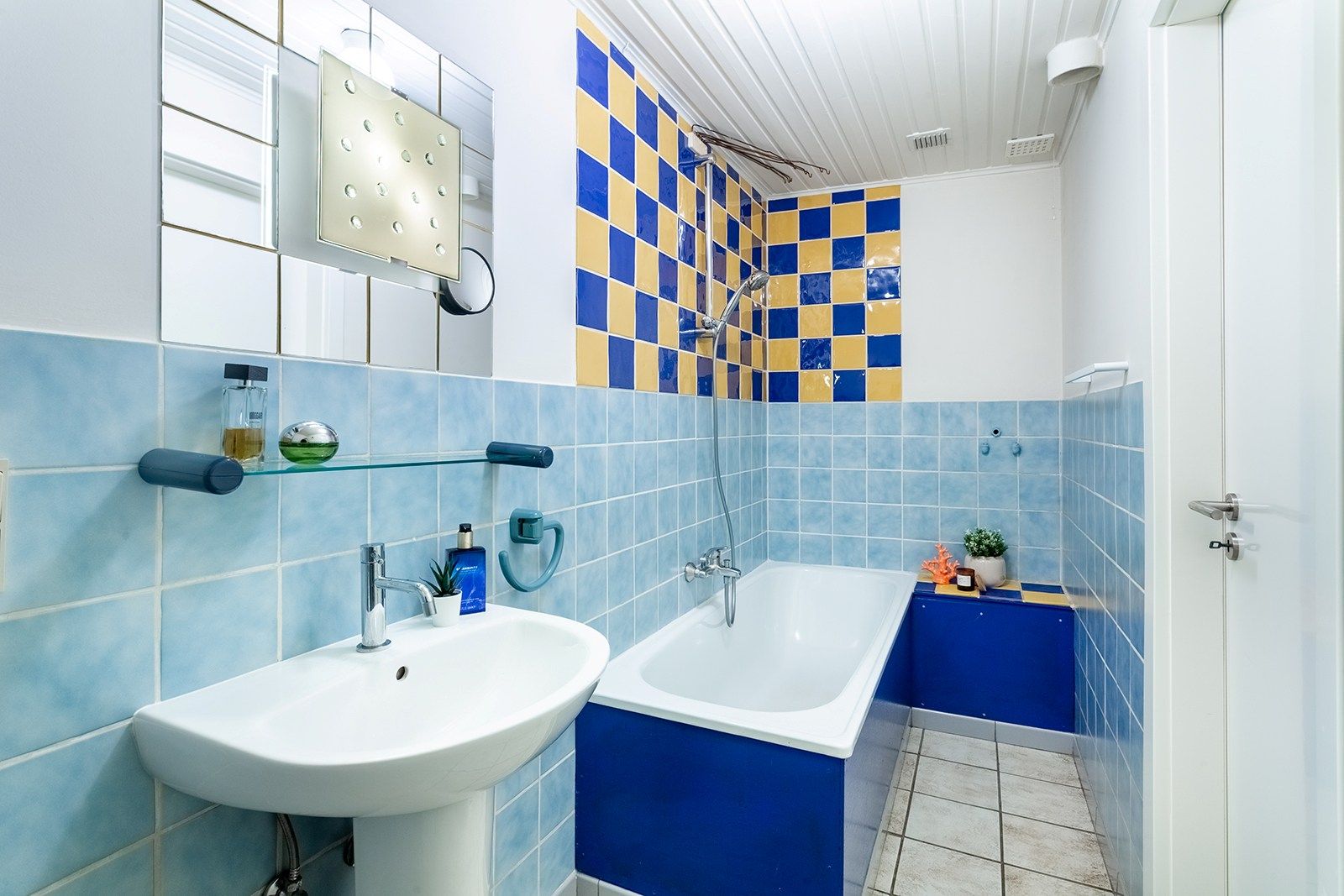 Op te frissen woning op top locatie  foto 15