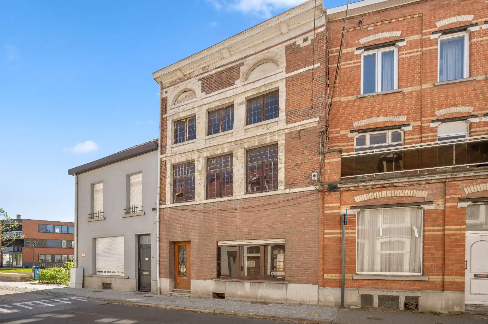 Totale renovatie met 5-slaapkamerpotentieel op toplocatie  foto 2