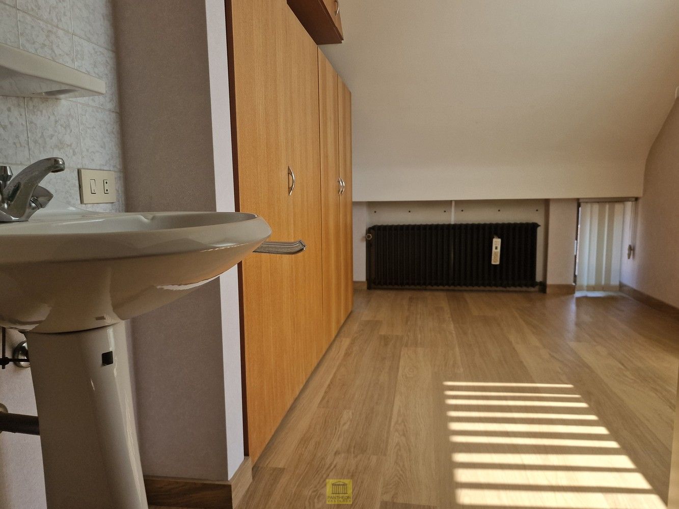 Karaktervolle woning met unieke indeling in Denderhoutem foto 14