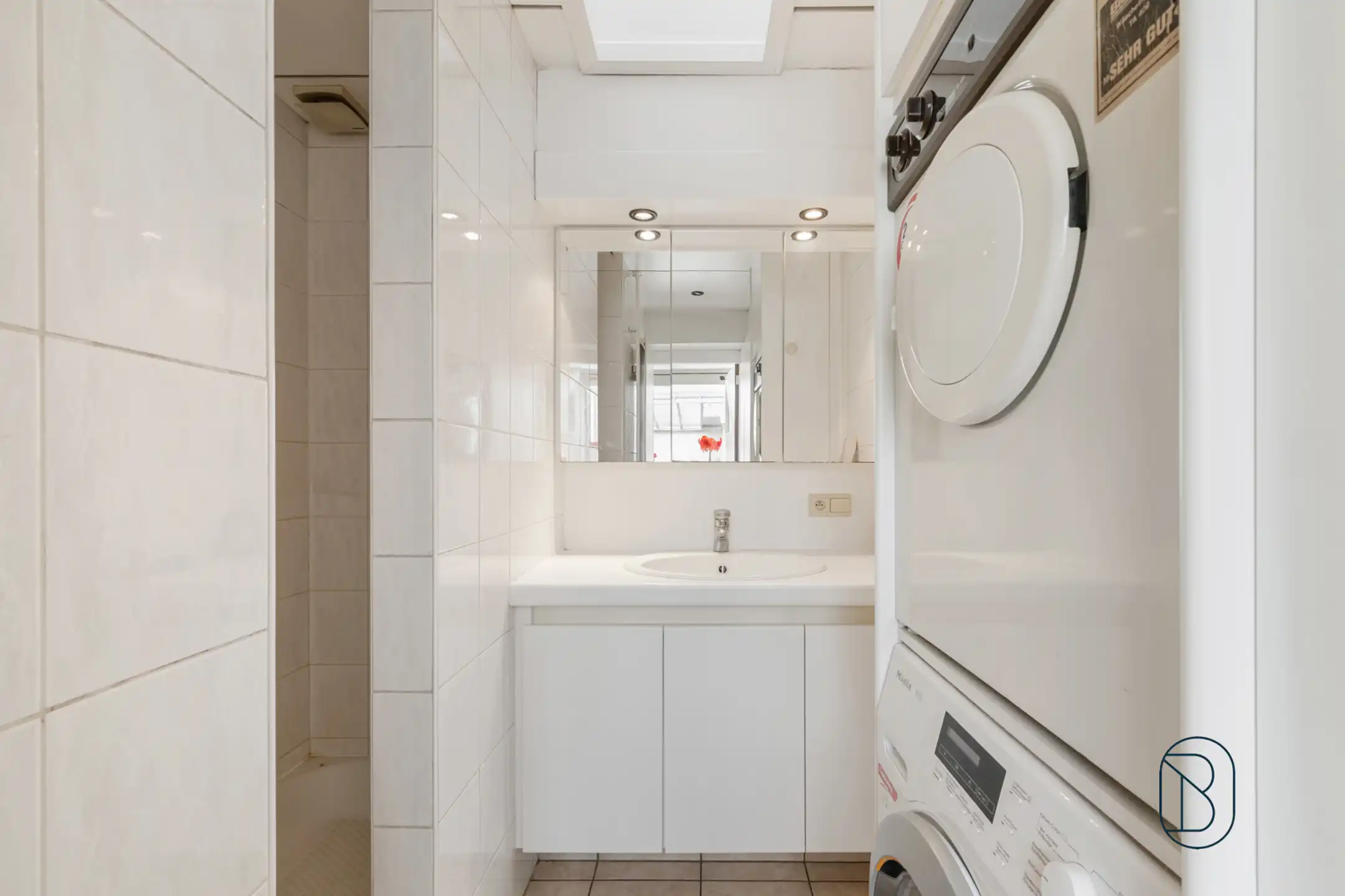 Veelzijdig handelspand met ruime woning in Deerlijk foto 11